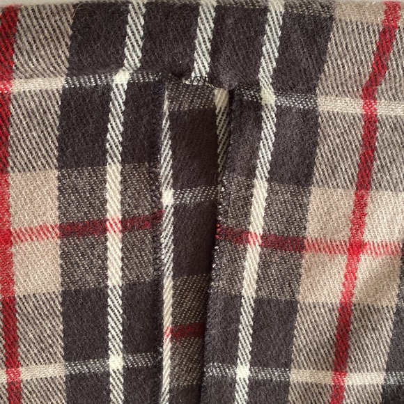 Long Plaid Blanket type Cape twisted fringe at hem - Picture 3 of 6